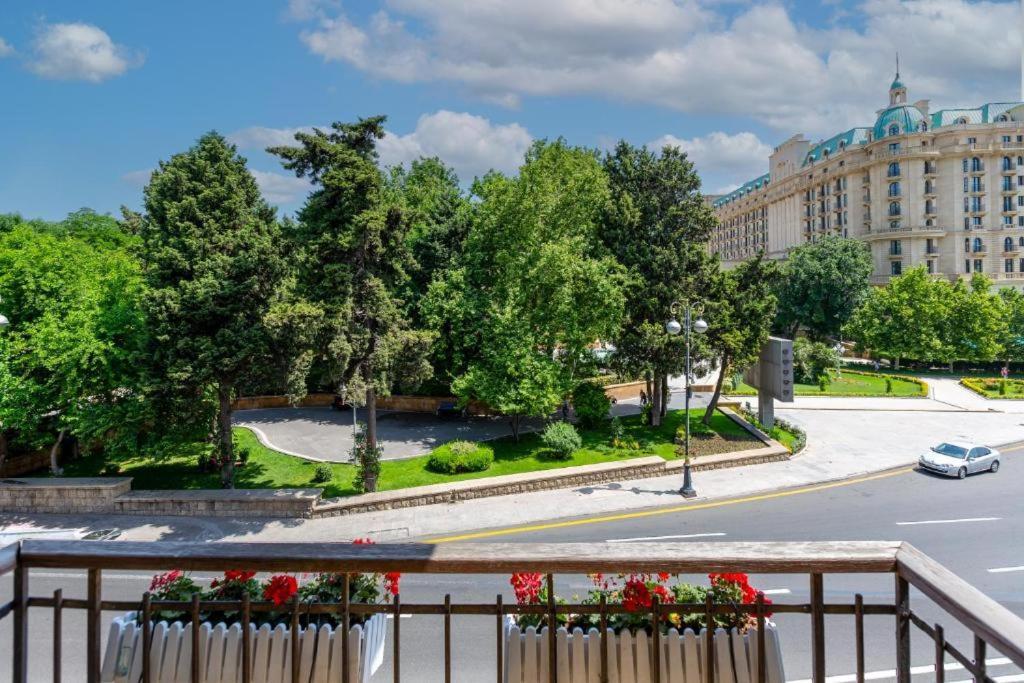 Azneft Royal Suite Apartment Sea View Baku Exterior photo